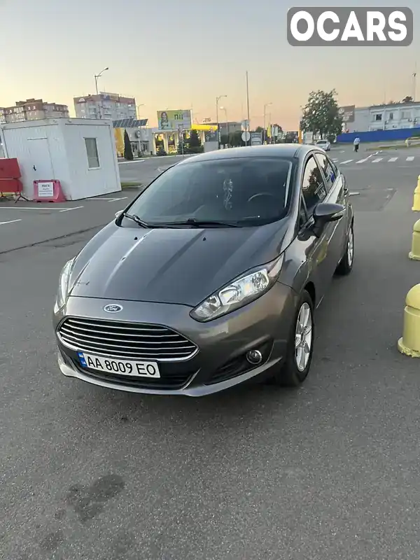 Седан Ford Fiesta 2015 1.6 л. Автомат обл. Киевская, Борисполь - Фото 1/12