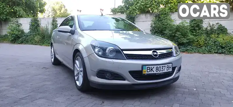 Кабріолет Opel Astra 2007 2 л. Ручна / Механіка обл. Рівненська, Рівне - Фото 1/21