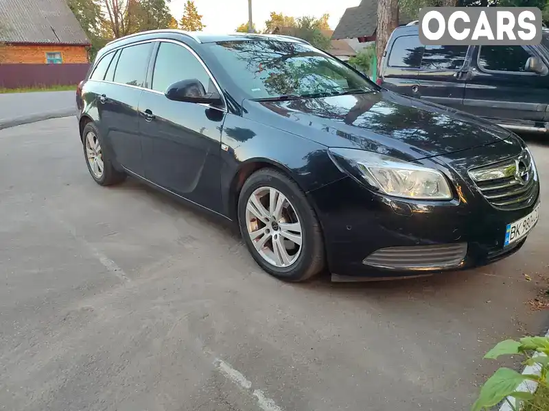 Універсал Opel Insignia 2010 2 л. Ручна / Механіка обл. Рівненська, Рокитне - Фото 1/21