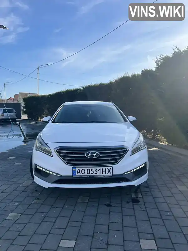 Седан Hyundai Sonata 2015 2.36 л. Автомат обл. Закарпатская, Ужгород - Фото 1/15