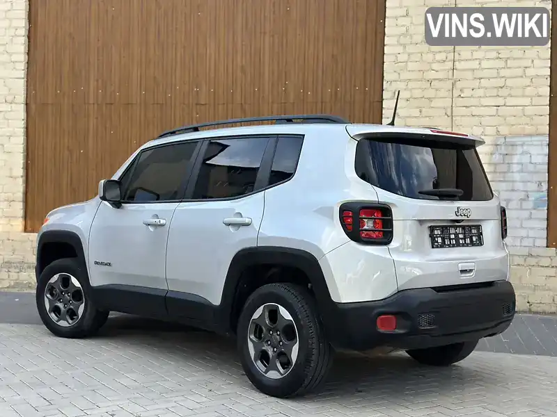 ZACCJBAB1JPG99351 Jeep Renegade 2018 Позашляховик / Кросовер 2.36 л. Фото 9