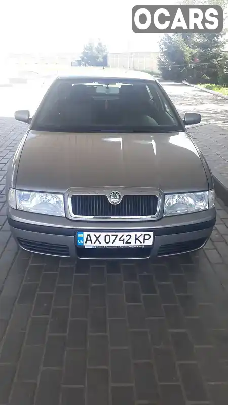 Ліфтбек Skoda Octavia 2009 1.6 л. Ручна / Механіка обл. Харківська, Богодухів - Фото 1/21