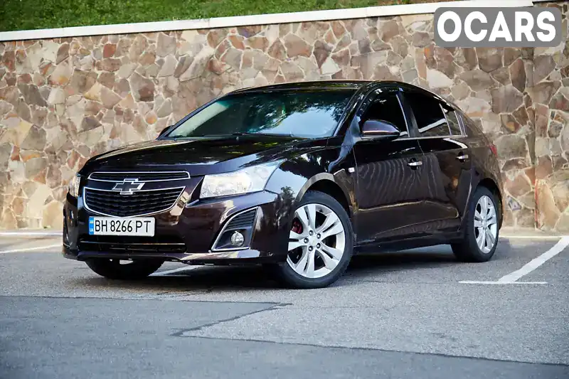 KL1JA6859DK001720 Chevrolet Cruze 2012 Хэтчбек 1.8 л. Фото 1