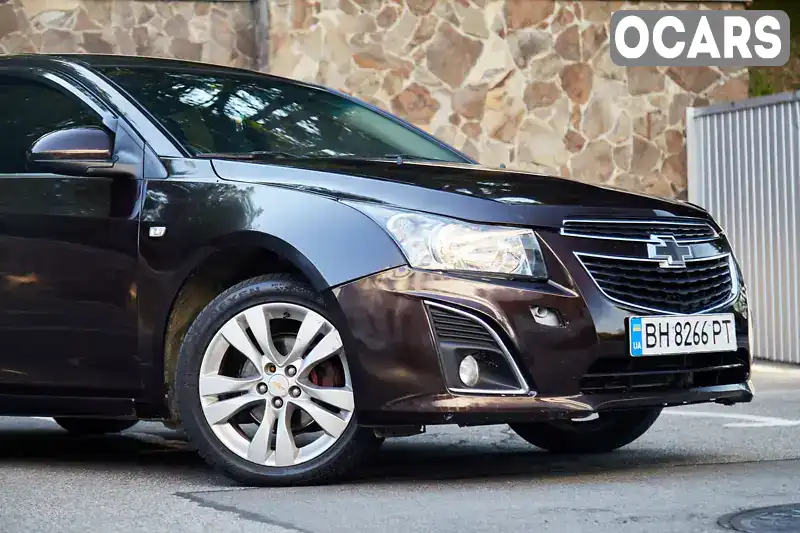 KL1JA6859DK001720 Chevrolet Cruze 2012 Хэтчбек 1.8 л. Фото 3