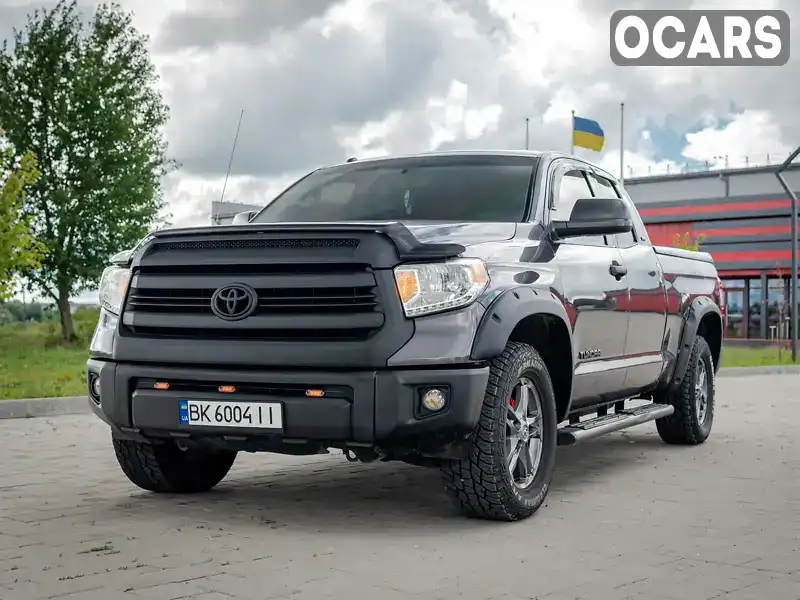 Пикап Toyota Tundra 2014 4.61 л. Автомат обл. Ровенская, Ровно - Фото 1/21