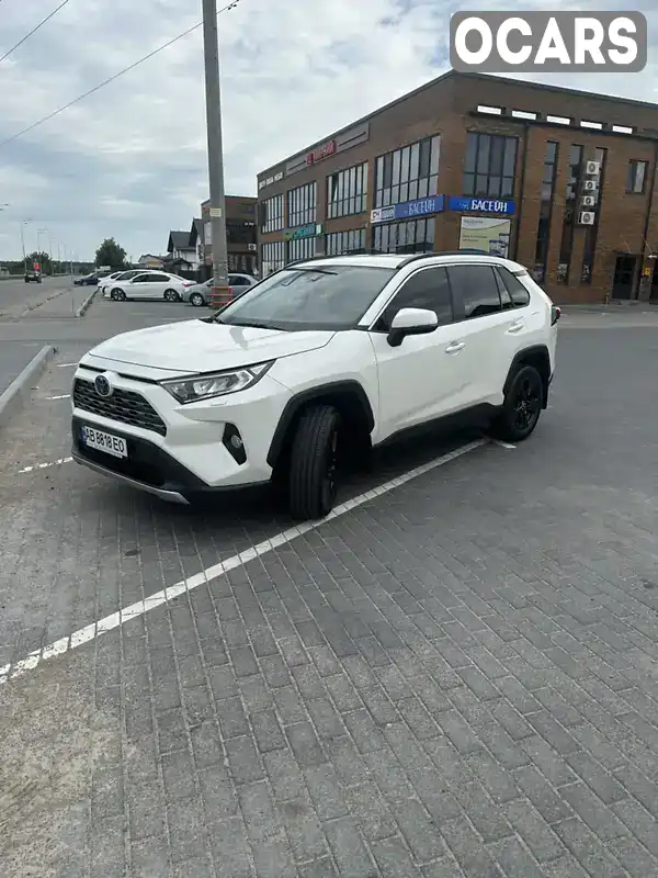 Позашляховик / Кросовер Toyota RAV4 2020 1.99 л. Варіатор обл. Вінницька, Вінниця - Фото 1/13