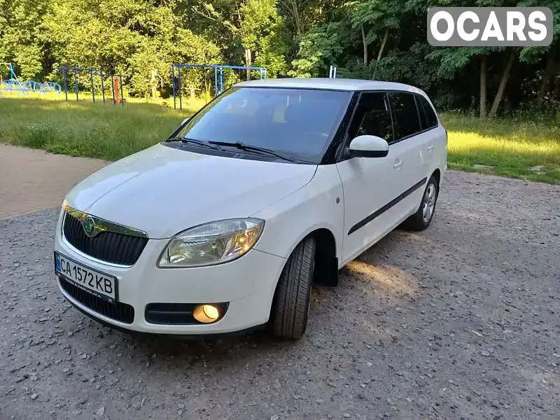 Універсал Skoda Fabia 2009 1.39 л. Ручна / Механіка обл. Київська, Яготин - Фото 1/19