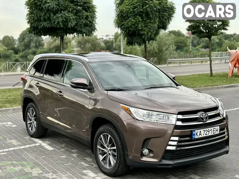 Внедорожник / Кроссовер Toyota Highlander 2019 3.46 л. Типтроник обл. Киевская, Киев - Фото 1/21