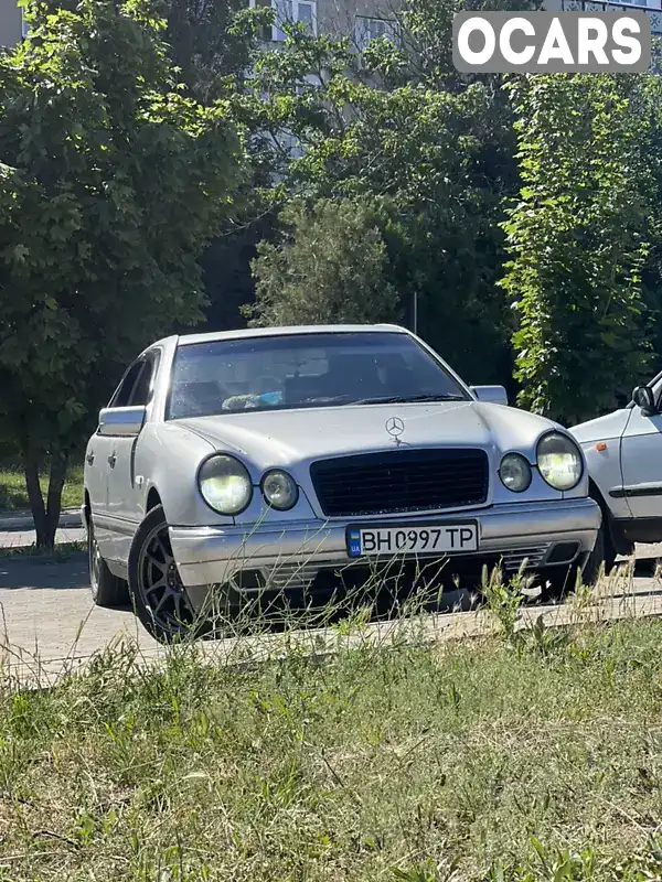 Седан Mercedes-Benz E-Class 1996 2.3 л. Автомат обл. Одеська, Южне (Південне) - Фото 1/21