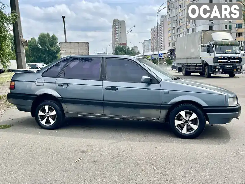 WVWZZZ31ZJE003982 Volkswagen Passat 1988 Седан 1.8 л. Фото 2