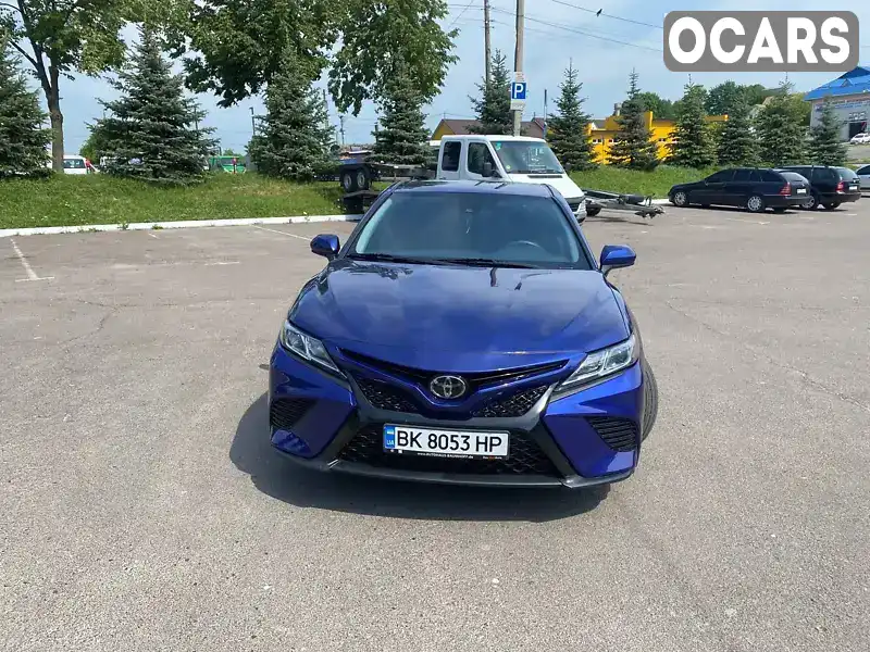 4T1B11HK0JU593298 Toyota Camry 2018 Седан 2.49 л. Фото 8