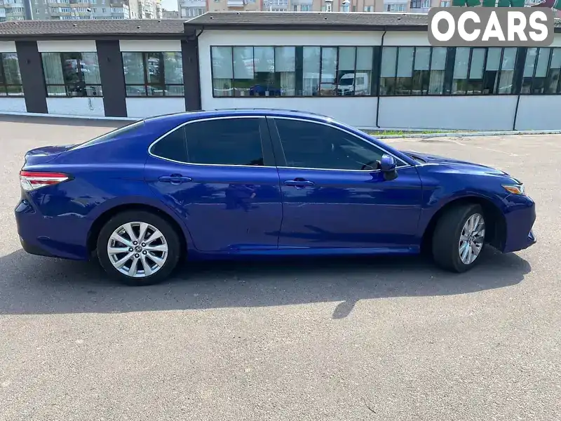 4T1B11HK0JU593298 Toyota Camry 2018 Седан 2.49 л. Фото 9