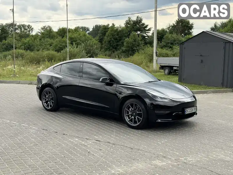 Седан Tesla Model 3 2023 null_content л. обл. Львівська, Яворів - Фото 1/21