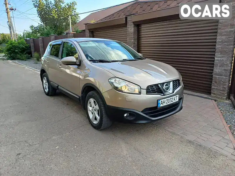 Позашляховик / Кросовер Nissan Qashqai 2013 2 л. Автомат обл. Київська, Київ - Фото 1/9