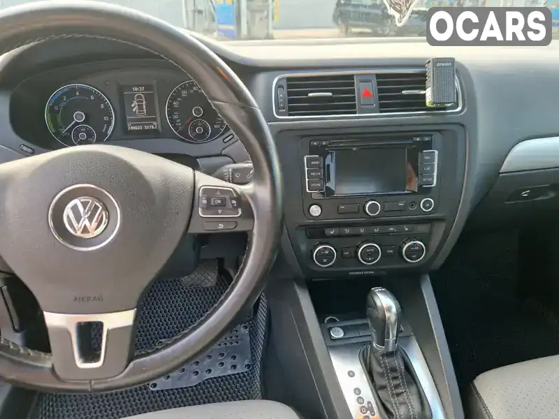 3VW637AJ5DM252490 Volkswagen Jetta 2013 Седан 1.4 л. Фото 3