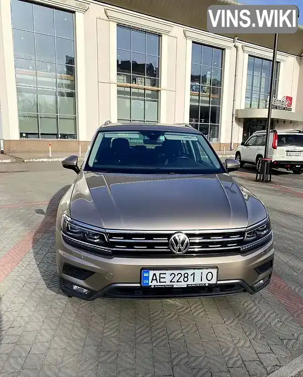 Позашляховик / Кросовер Volkswagen Tiguan 2018 2 л. Автомат обл. Дніпропетровська, Дніпро (Дніпропетровськ) - Фото 1/21