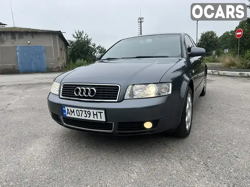 Седан Audi A4 2003 1.6 л. Ручна / Механіка обл. Житомирська, Бердичів - Фото 1/21