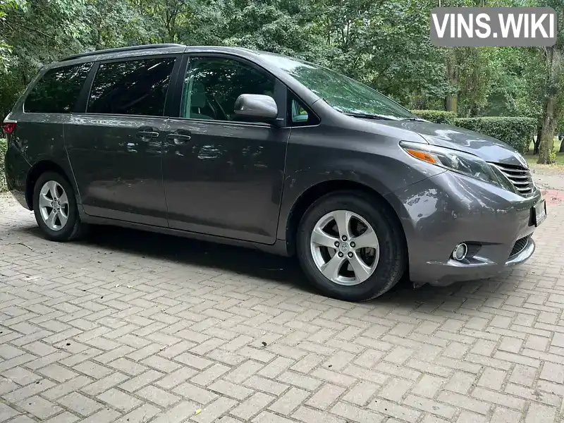 Мінівен Toyota Sienna 2017 3.46 л. Автомат обл. Миколаївська, Миколаїв - Фото 1/21