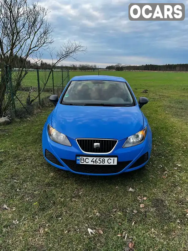 Хетчбек SEAT Ibiza 2010 1.2 л. Ручна / Механіка обл. Рівненська, Острог - Фото 1/15