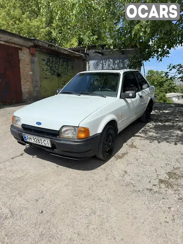 Хетчбек Ford Escort 1990 1.39 л. Ручна / Механіка обл. Київська, Біла Церква - Фото 1/8