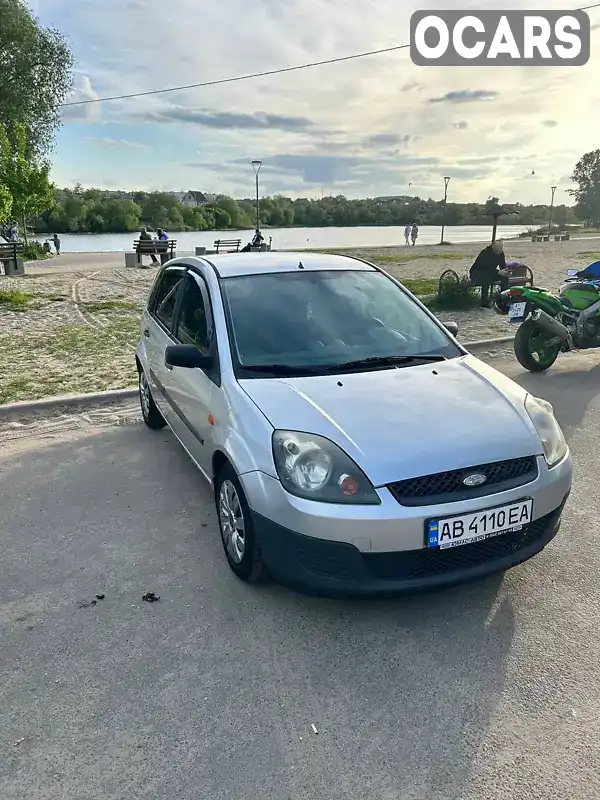 Хэтчбек Ford Fiesta 2008 1.24 л. Ручная / Механика обл. Киевская, Белая Церковь - Фото 1/21