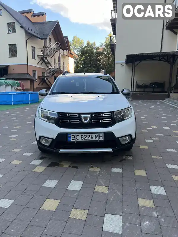 Внедорожник / Кроссовер Dacia Sandero StepWay 2016 1.5 л. Ручная / Механика обл. Львовская, Трускавец - Фото 1/21