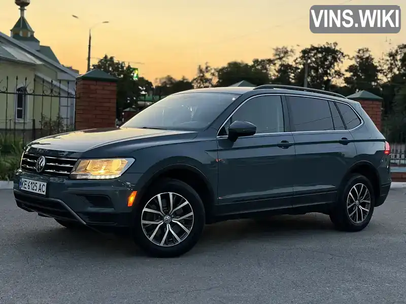 3VV2B7AX8KM149913 Volkswagen Tiguan 2019 Позашляховик / Кросовер 1.98 л. Фото 1