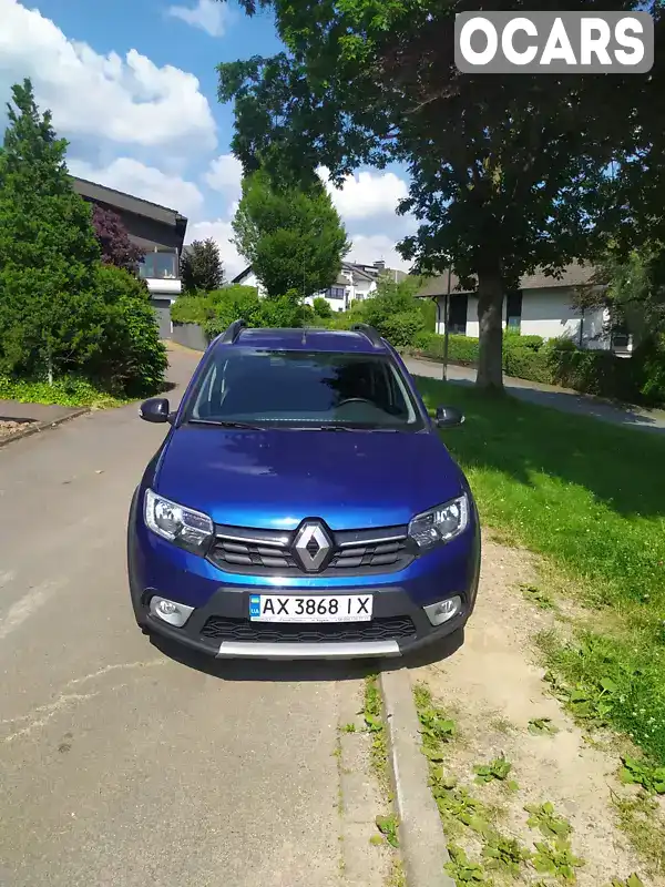 Хетчбек Renault Sandero 2020 0.9 л. Робот обл. Закарпатська, Ужгород - Фото 1/8