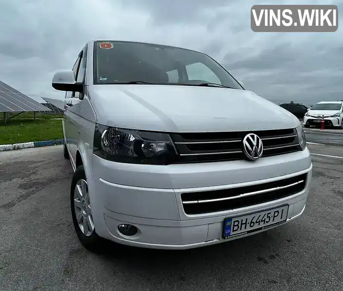 Минивэн Volkswagen Transporter 2013 2 л. Ручная / Механика обл. Одесская, Одесса - Фото 1/21