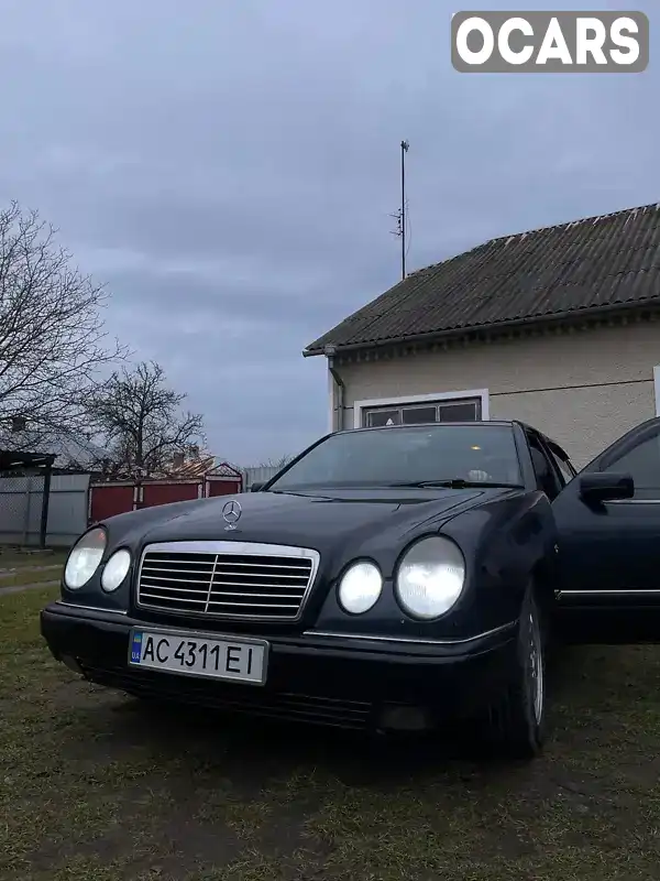 Седан Mercedes-Benz E-Class 1996 2.2 л. Автомат обл. Львівська, Радехів - Фото 1/11