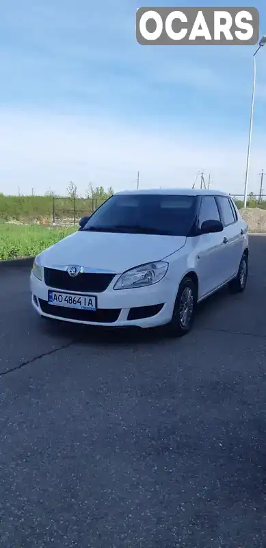 Хетчбек Skoda Fabia 2013 1.4 л. Ручна / Механіка обл. Закарпатська, Виноградів - Фото 1/13