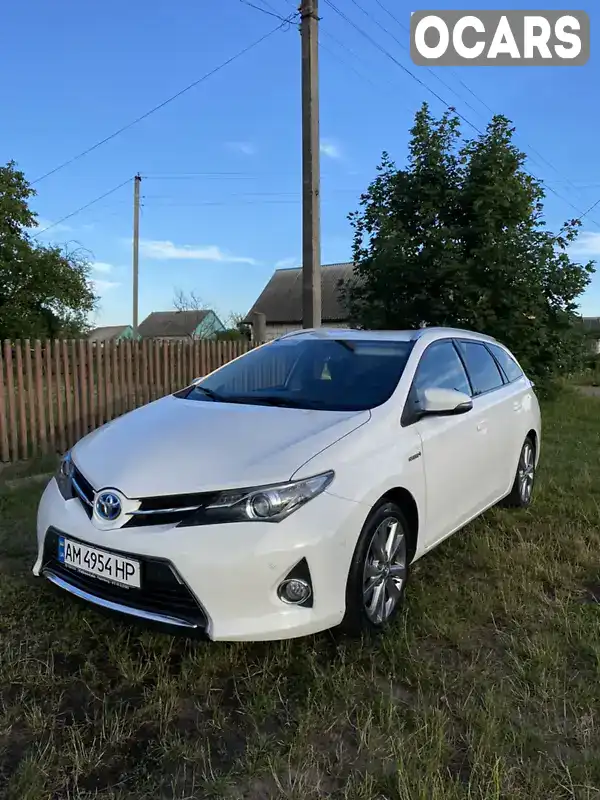 Універсал Toyota Auris 2013 1.8 л. Автомат обл. Житомирська, Житомир - Фото 1/21