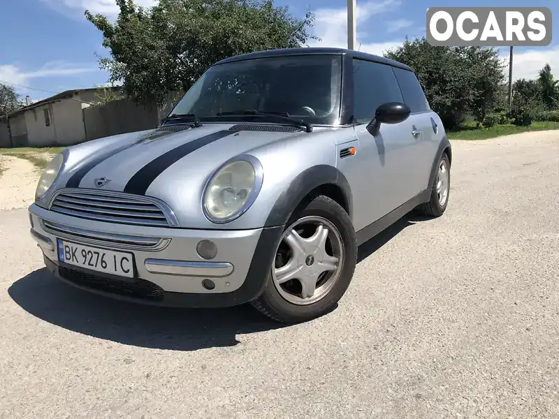 Хетчбек MINI Hatch 2001 1.6 л. Ручна / Механіка обл. Рівненська, Дубно - Фото 1/21