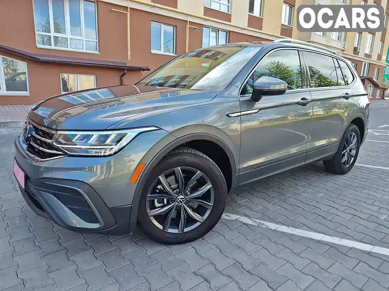 Позашляховик / Кросовер Volkswagen Tiguan 2023 2 л. Автомат обл. Київська, Київ - Фото 1/21