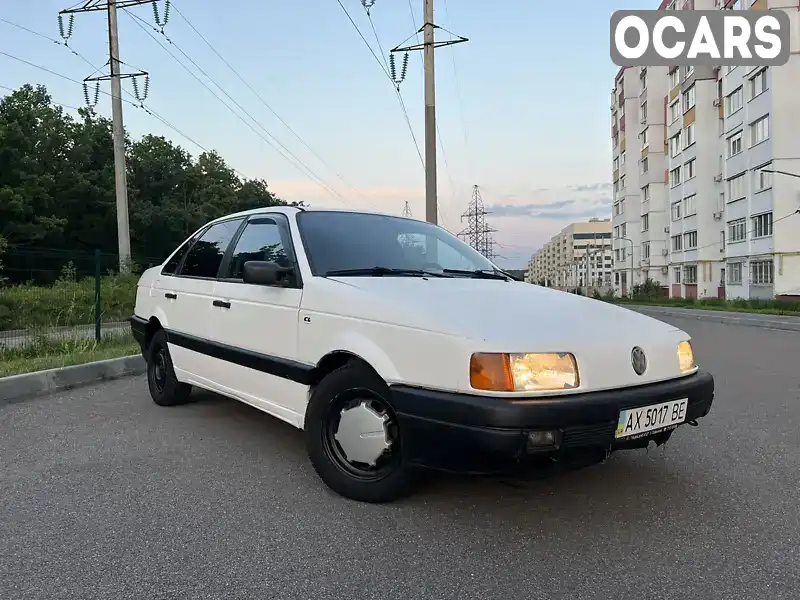 Седан Volkswagen Passat 1988 1.6 л. обл. Харківська, Харків - Фото 1/14