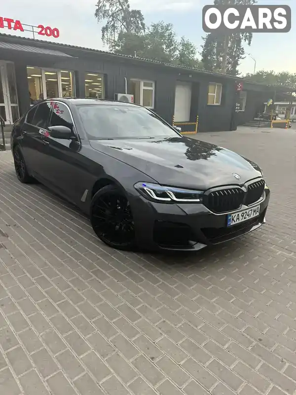 WBAJA7C55KG910039 BMW 5 Series 2018 Седан 2 л. Фото 1