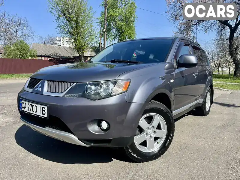 Внедорожник / Кроссовер Mitsubishi Outlander XL 2008 2.4 л. Автомат обл. Черкасская, Черкассы - Фото 1/18