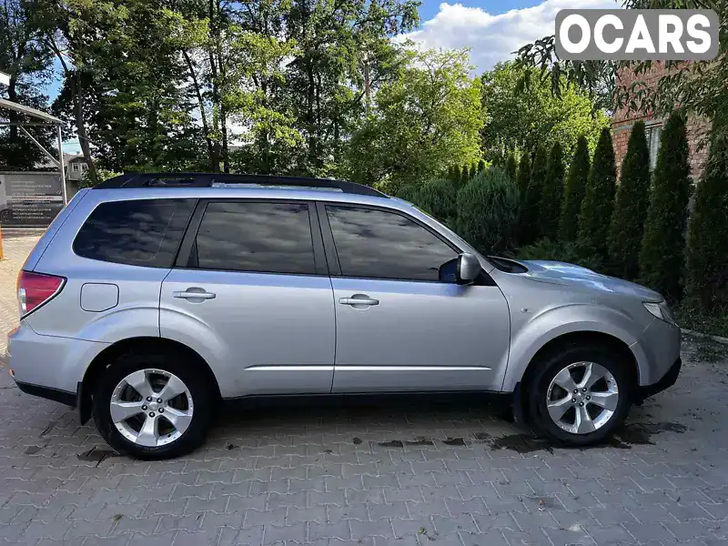 Позашляховик / Кросовер Subaru Forester 2011 1.99 л. Ручна / Механіка обл. Чернівецька, Чернівці - Фото 1/7