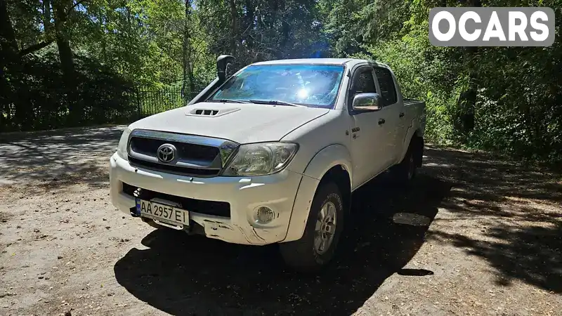 Пикап Toyota Hilux 2010 2.5 л. Ручная / Механика обл. Киевская, Киев - Фото 1/15