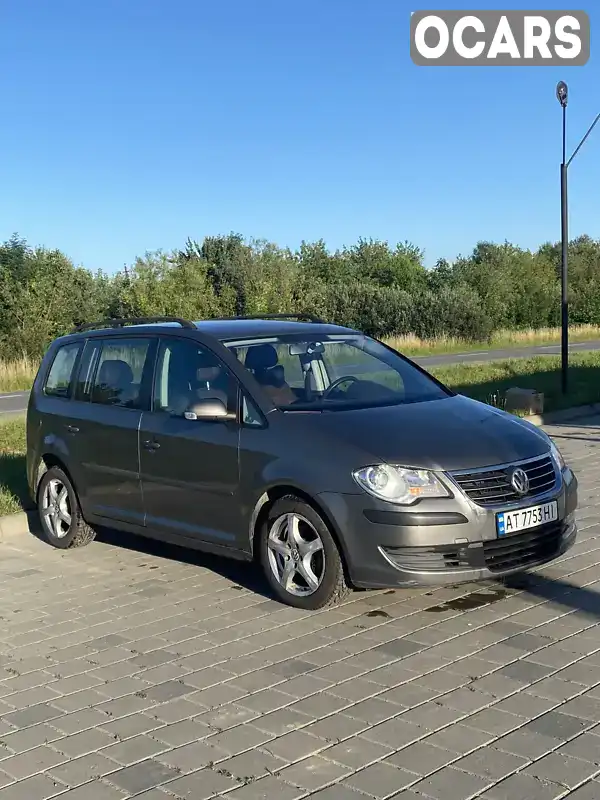 Мінівен Volkswagen Touran 2008 1.9 л. Ручна / Механіка обл. Івано-Франківська, Бурштин - Фото 1/21