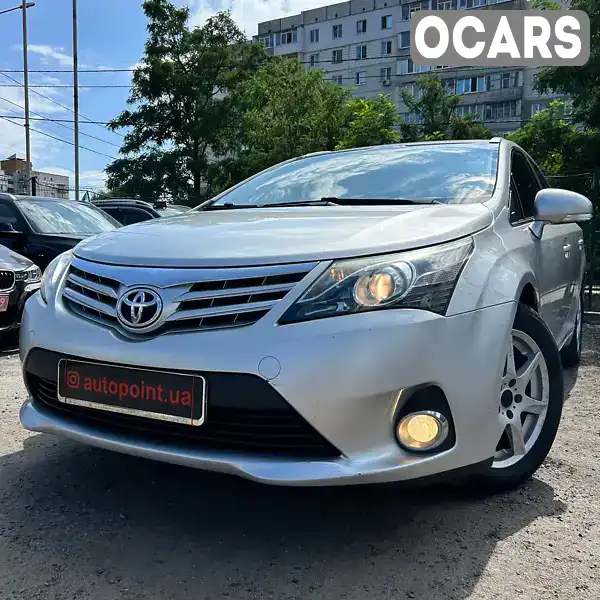 Універсал Toyota Avensis 2012 2 л. Ручна / Механіка обл. Сумська, Суми - Фото 1/21