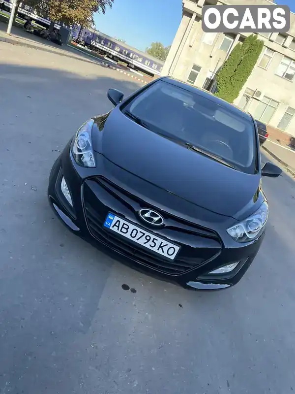 Хетчбек Hyundai i30 2013 1.4 л. Ручна / Механіка обл. Хмельницька, Кам'янець-Подільський - Фото 1/17