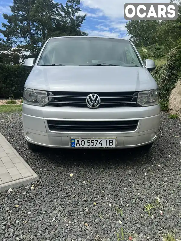 Мінівен Volkswagen Caravelle 2012 1.97 л. Автомат обл. Закарпатська, Тячів - Фото 1/17