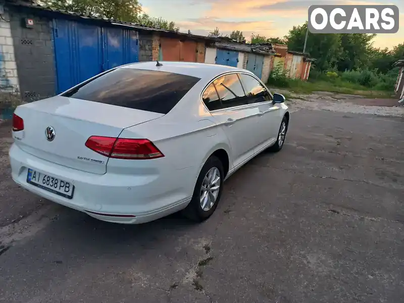 Седан Volkswagen Passat 2015 2 л. Ручна / Механіка обл. Київська, Баришівка - Фото 1/21