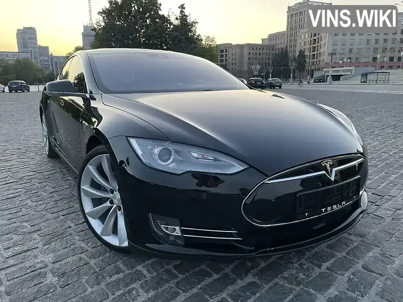 Ліфтбек Tesla Model S 2015 null_content л. обл. Харківська, Харків - Фото 1/21