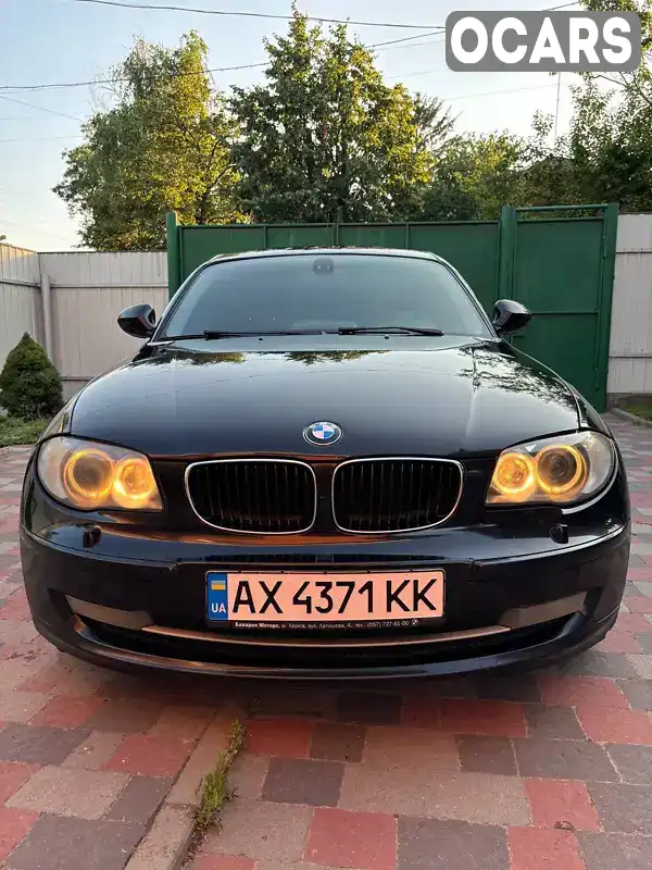 Хетчбек BMW 1 Series 2010 2 л. Ручна / Механіка обл. Харківська, Харків - Фото 1/20