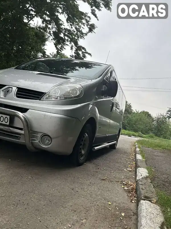 Мінівен Renault Trafic 2010 2 л. Ручна / Механіка обл. Львівська, Стрий - Фото 1/11