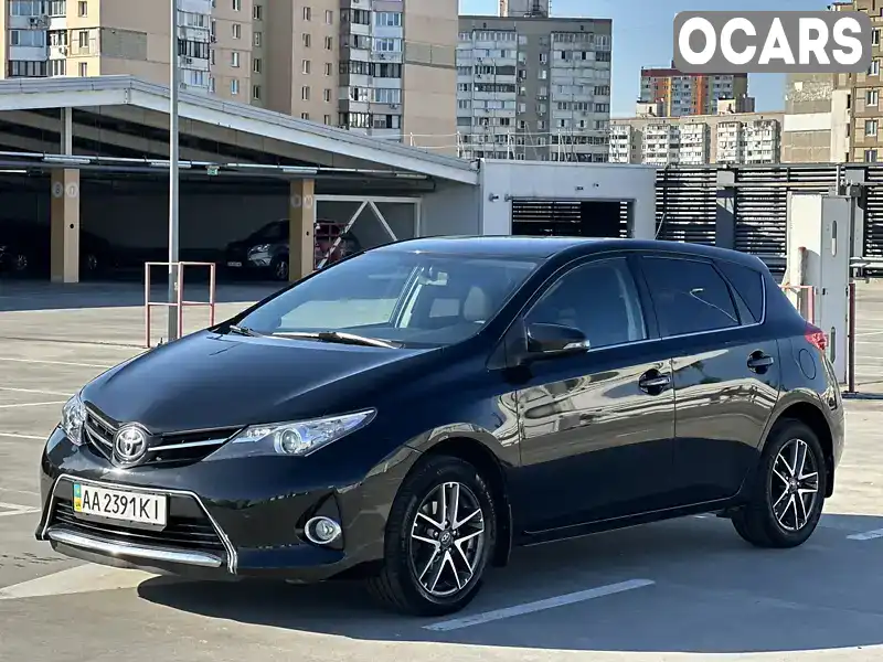 Хетчбек Toyota Auris 2015 1.6 л. Автомат обл. Київська, Київ - Фото 1/21