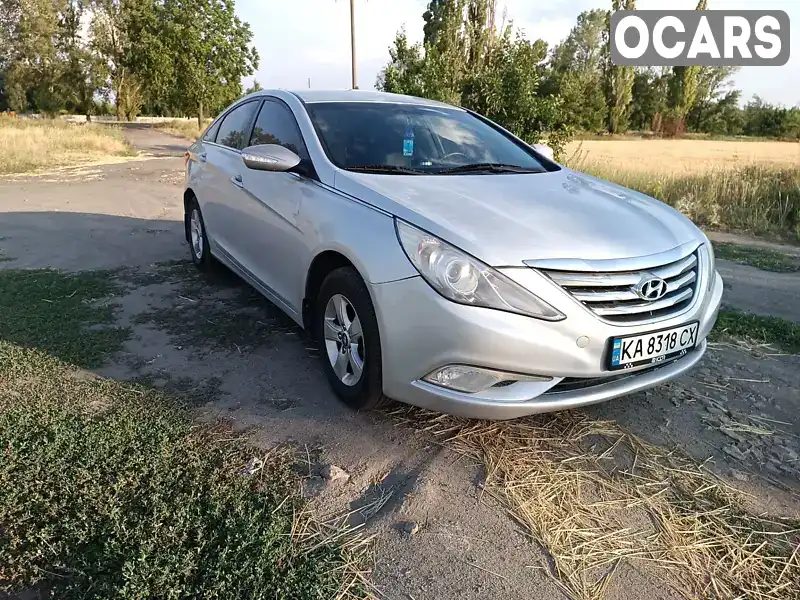 Седан Hyundai Sonata 2015 2 л. Автомат обл. Днепропетровская, Пятихатки - Фото 1/21