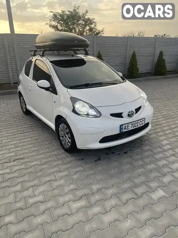 Хетчбек Toyota Aygo 2008 1 л. Автомат обл. Дніпропетровська, Дніпро (Дніпропетровськ) - Фото 1/20